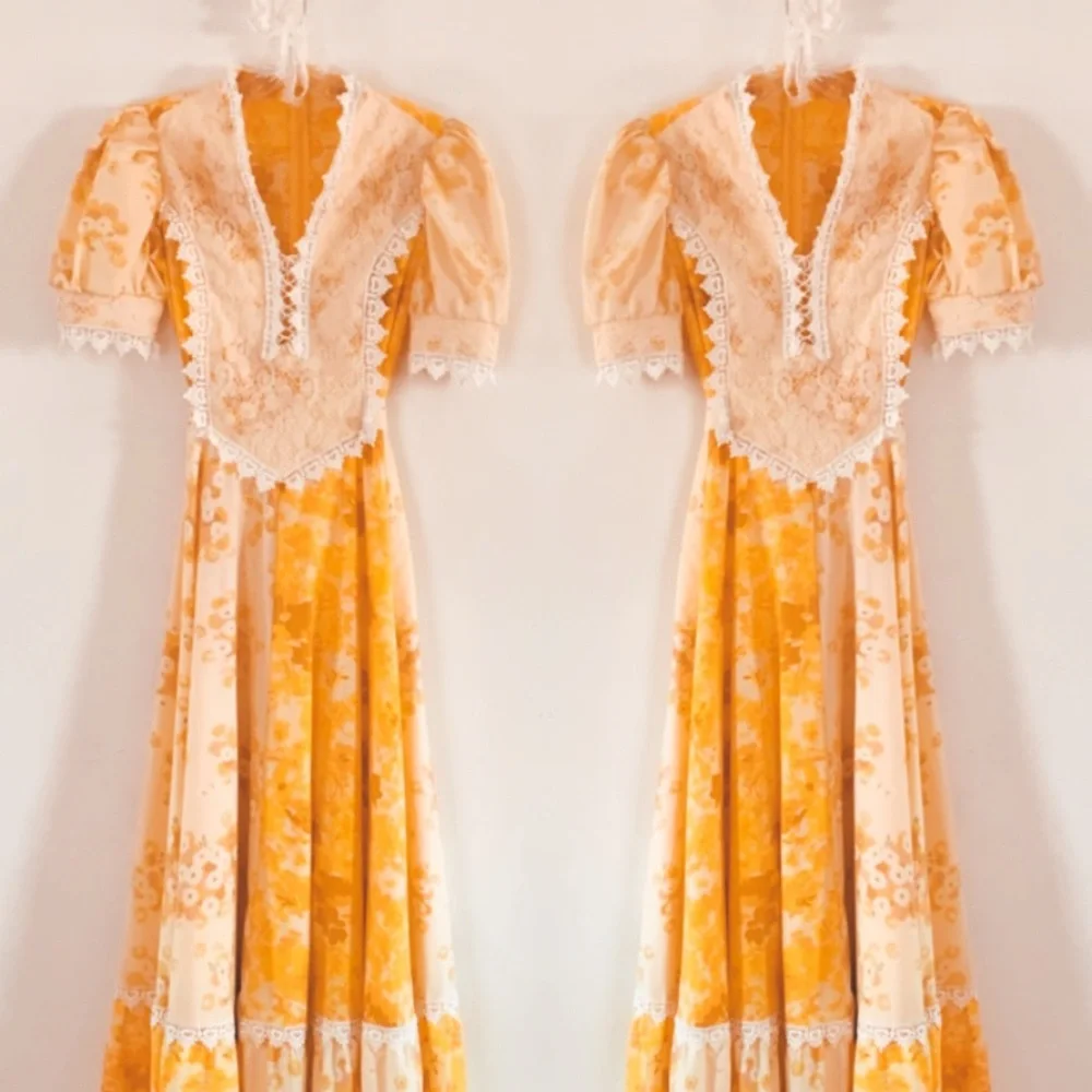 Vintage Yellow Cottagecore dress - Picture 3 of 8